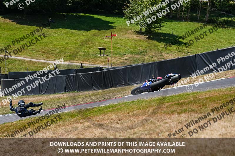 cadwell park;cadwell park photographs;cadwell trackday photographs;enduro digital images;event digital images;eventdigitalimages;peter wileman photography;racing digital images;trackday digital images;trackday photos
